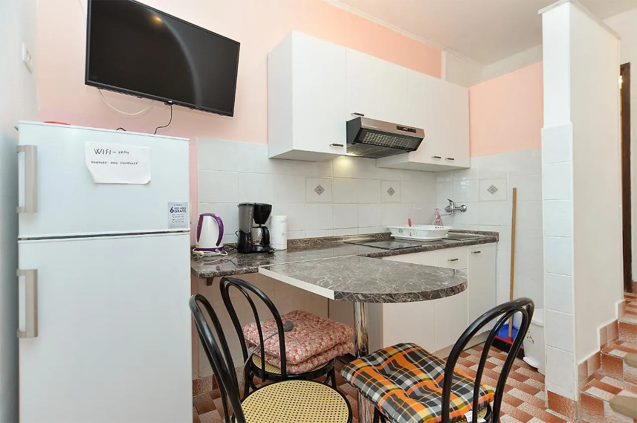 Apartments Plominska 938 Rabac