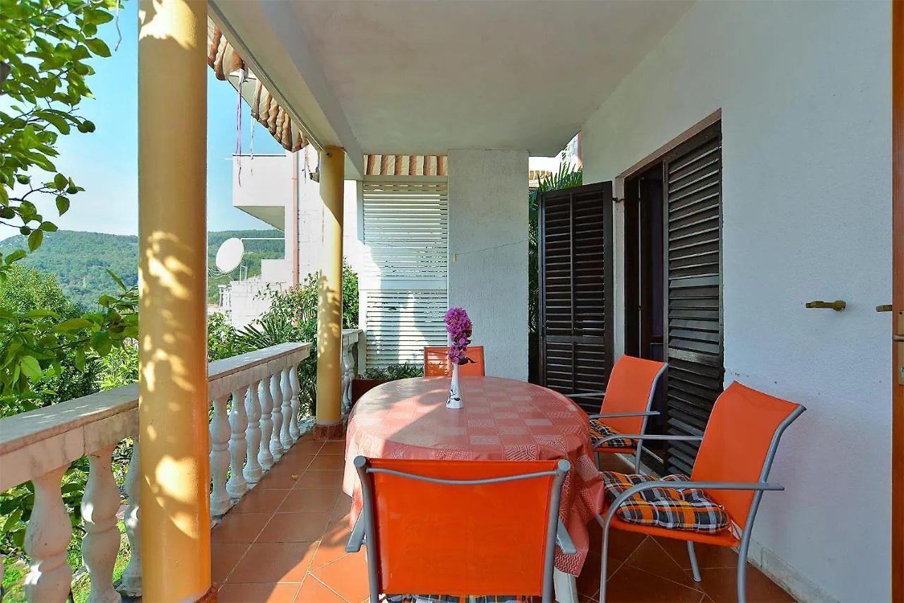 Apartments Plominska 938 Rabac