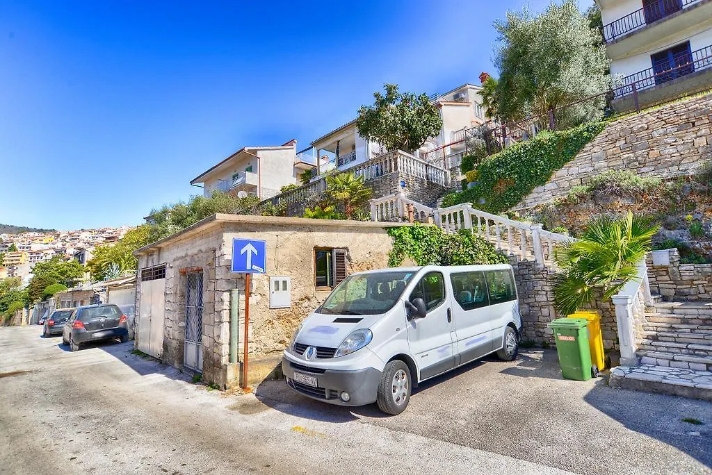 Apartments Plominska 938 Rabac